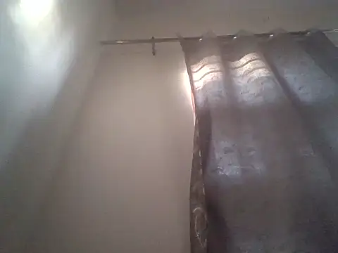 Snapshot of desilund0230 chatting on March 12, 2026, 11:47 am desilund0230 online show from March 12, 2026, 11:47 am