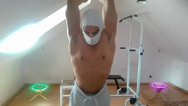 NinjaLaser online show from July 21, 2026, 11:33 am