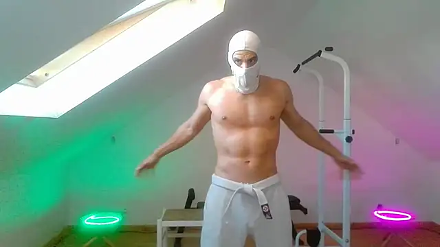NinjaLaser online show from June 29, 2026, 7:35 pm