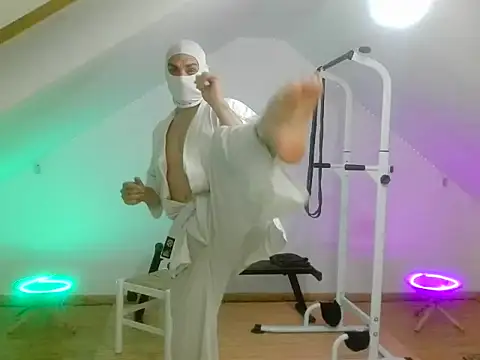 NinjaLaser online show from April 19, 2026, 7:27 pm