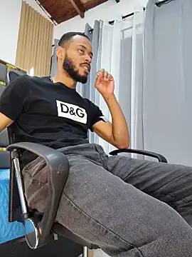 Oliver bigblack cock online show from April 30, 2026, 6:04 pm