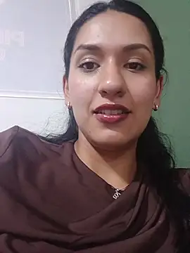 Snapshot of FiorellaLan chatting on March 11, 2026, 7:19 pm FiorellaLan online show from March 11, 2026, 7:19 pm