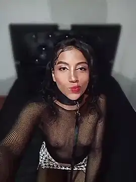 KattyBerryX online show from March 18, 2026, 8:43 pm