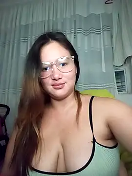 Snapshot of Brittany_G chatting on March 17, 2026, 6:27 am Brittany G online show from March 17, 2026, 6:27 am