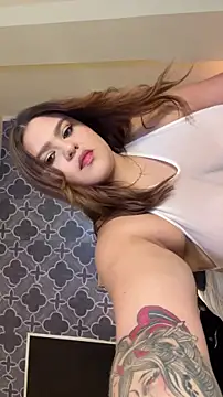 AdelleCruzze online show from March 12, 2026, 10:47 pm