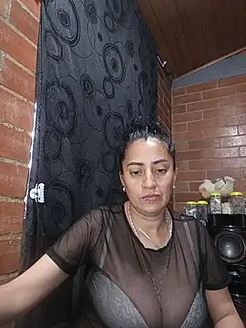 Snapshot of Alexandrina chatting on May 12, 2026, 10:05 pm Alexandrina online show from May 12, 2026, 10:05 pm