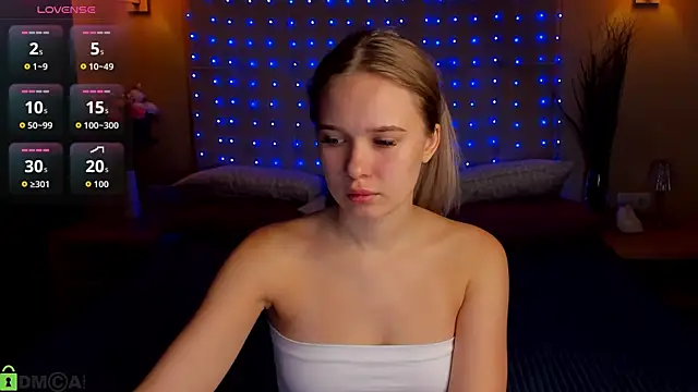 Snapshot of Alice_Pleasance chatting on July 21, 2026, 1:08 am Alice Pleasance online show from July 21, 2026, 1:08 am