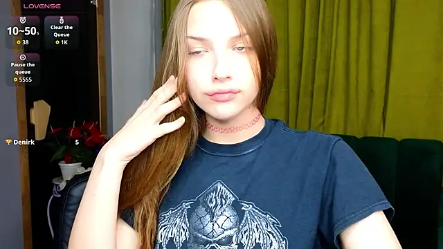 DariaAngels online show from May 10, 2026, 5:48 pm