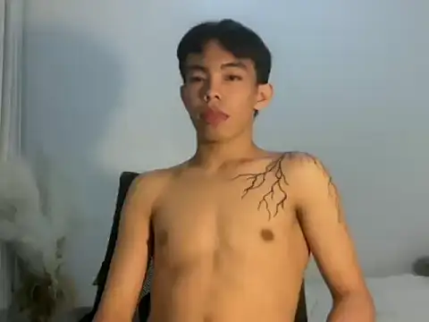 hottasianboy online show from July 31, 2026, 1:10 pm