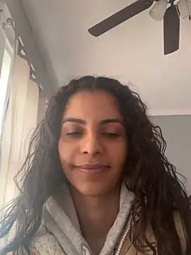 karlatiburcio online show from April 30, 2026, 7:43 pm