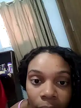 Snapshot of marialuiza2027 chatting on March 12, 2026, 6:34 pm marialuiza2027 online show from March 12, 2026, 6:34 pm