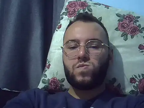 piazaocwb23 online show from May 7, 2026, 4:39 am