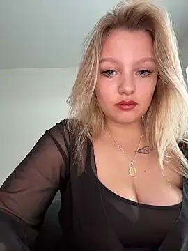bettyloveu online show from June 4, 2026, 7:46 am