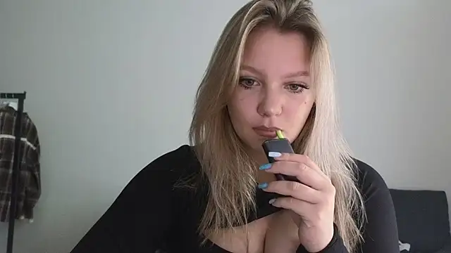 bettyloveu online show from July 15, 2026, 4:08 am
