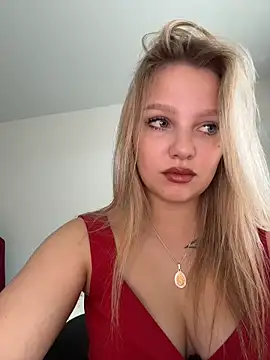 bettyloveu online show from June 1, 2026, 11:21 am