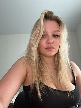 bettyloveu online show from May 20, 2026, 4:09 am