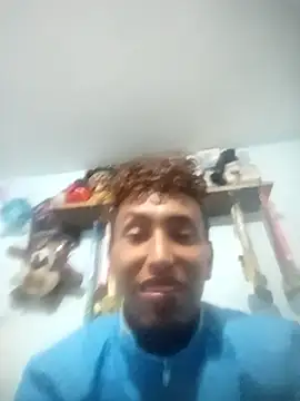 Elaris Vyxoria  online show from March 26, 2026, 11:35 pm