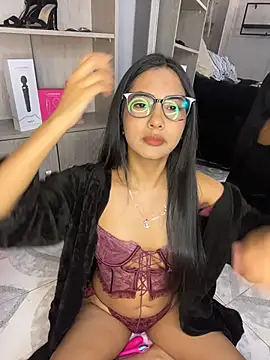 Snapshot of Gretel_Streit chatting on May 26, 2026, 3:37 am Gretel Streit online show from May 26, 2026, 3:37 am