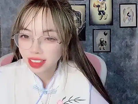 Snapshot of Suzuka99 chatting on March 19, 2026, 5:35 pm Suzuka99 online show from March 19, 2026, 5:35 pm