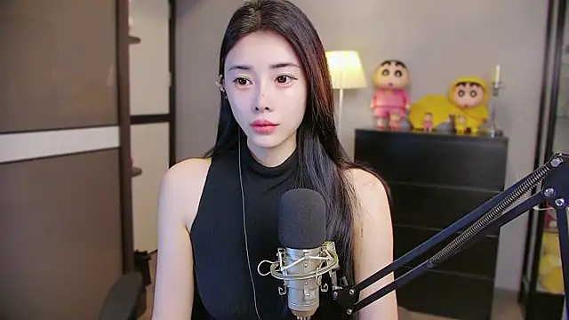 XiaoYuBao- online show from August 4, 2026, 2:38 am