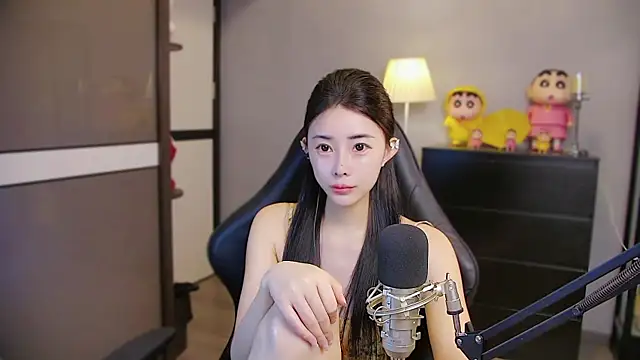 XiaoYuBao- online show from July 25, 2026, 12:33 pm