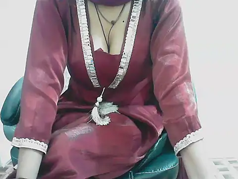 ragini bby online show from May 30, 2026, 3:13 am