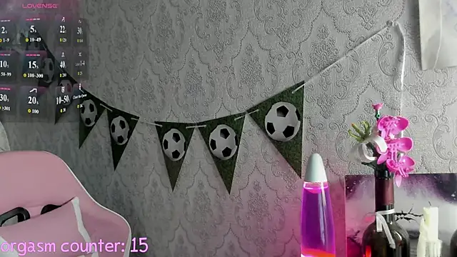 RileyNymph online show from July 3, 2026, 3:57 am