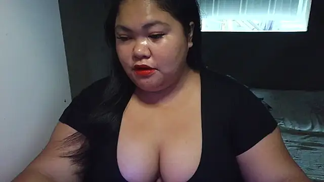 Snapshot of prettycarla_ chatting on June 4, 2026, 12:48 am prettycarla online show from June 4, 2026, 12:48 am