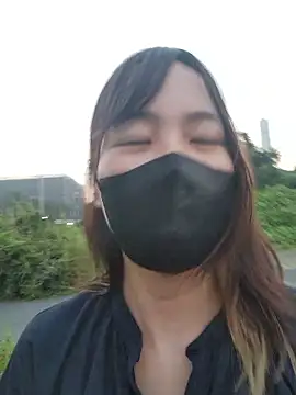yuzuka ch online show from July 21, 2026, 7:37 pm