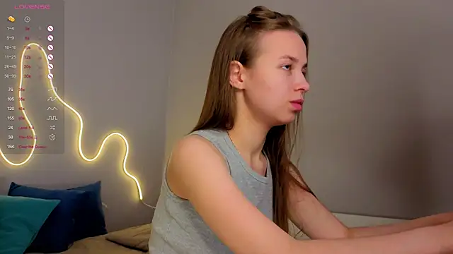 Emma dream  online show from June 12, 2026, 1:25 am