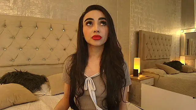 BELLA THORNERFG online show from March 17, 2026, 4:48 am