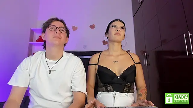 Mariana and Ronny online show from July 8, 2026, 8:53 pm