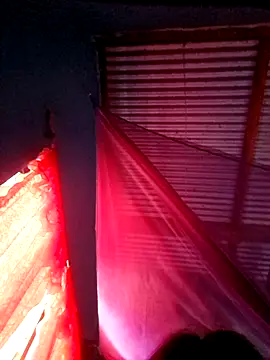 YiiZ 019 online show from March 14, 2026, 9:10 pm