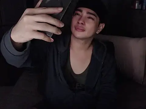 Snapshot of Treat2Heaven chatting on April 5, 2026, 1:29 pm Treat2Heaven online show from April 5, 2026, 1:29 pm