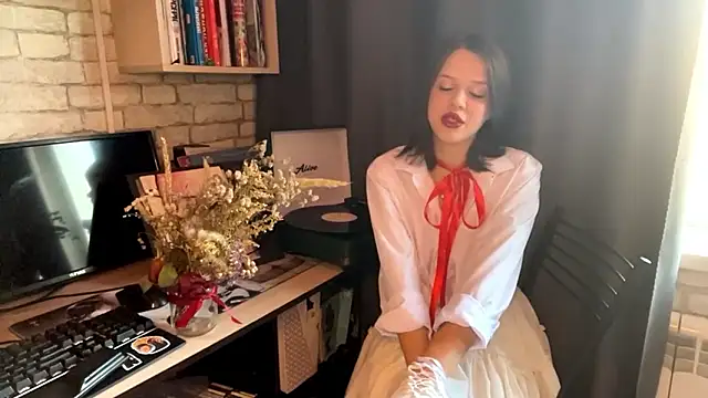 SarahHunnye online show from March 15, 2026, 11:56 pm