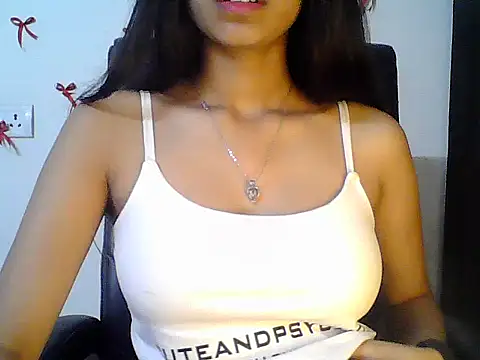 Hot Deepansi02 online show from May 15, 2026, 4:27 pm