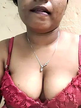 hotmiki online show from June 26, 2026, 7:52 pm
