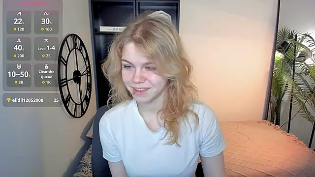 ElizabethVane online show from June 5, 2026, 5:23 am