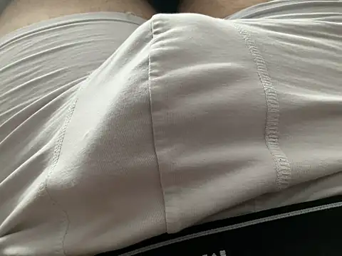 VtoV18 online show from April 5, 2026, 10:11 am