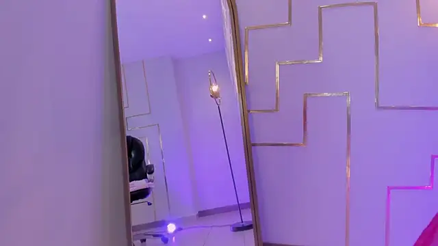 Snapshot of ArianaNova chatting on March 27, 2026, 8:26 am ArianaNova online show from March 27, 2026, 8:26 am