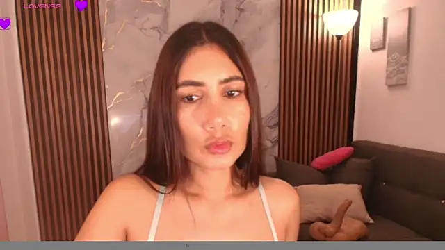 Snapshot of LucyBecker chatting on April 1, 2026, 6:05 pm LucyBecker online show from April 1, 2026, 6:05 pm