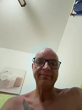 Thomate24 online show from July 11, 2026, 8:31 pm