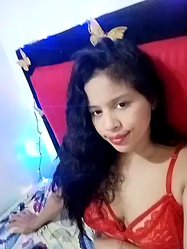 Snapshot of Valentinahulson chatting on March 16, 2026, 5:44 am Valentinahulson online show from March 16, 2026, 5:44 am