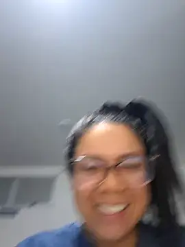 Snapshot of Aila_Phone chatting on May 5, 2026, 4:15 am Aila Phone online show from May 5, 2026, 4:15 am