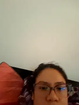 Snapshot of Aila_Phone chatting on May 17, 2026, 5:57 pm Aila Phone online show from May 17, 2026, 5:57 pm