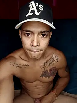 Snapshot of Anmadena chatting on March 15, 2026, 10:17 pm Anmadena online show from March 15, 2026, 10:17 pm