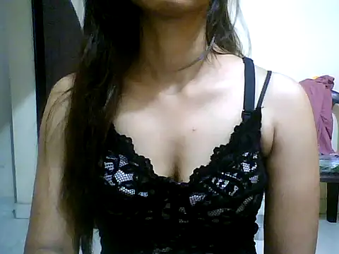 Sonam1186 online show from May 7, 2026, 12:26 am