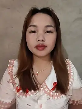 Mina xYx online show from June 16, 2026, 3:56 pm