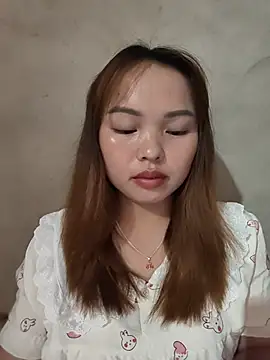 Mina xYx online show from June 24, 2026, 3:54 pm