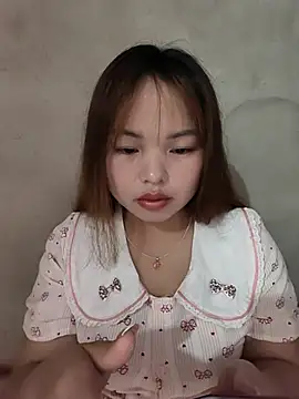 Mina xYx online show from July 8, 2026, 3:51 am